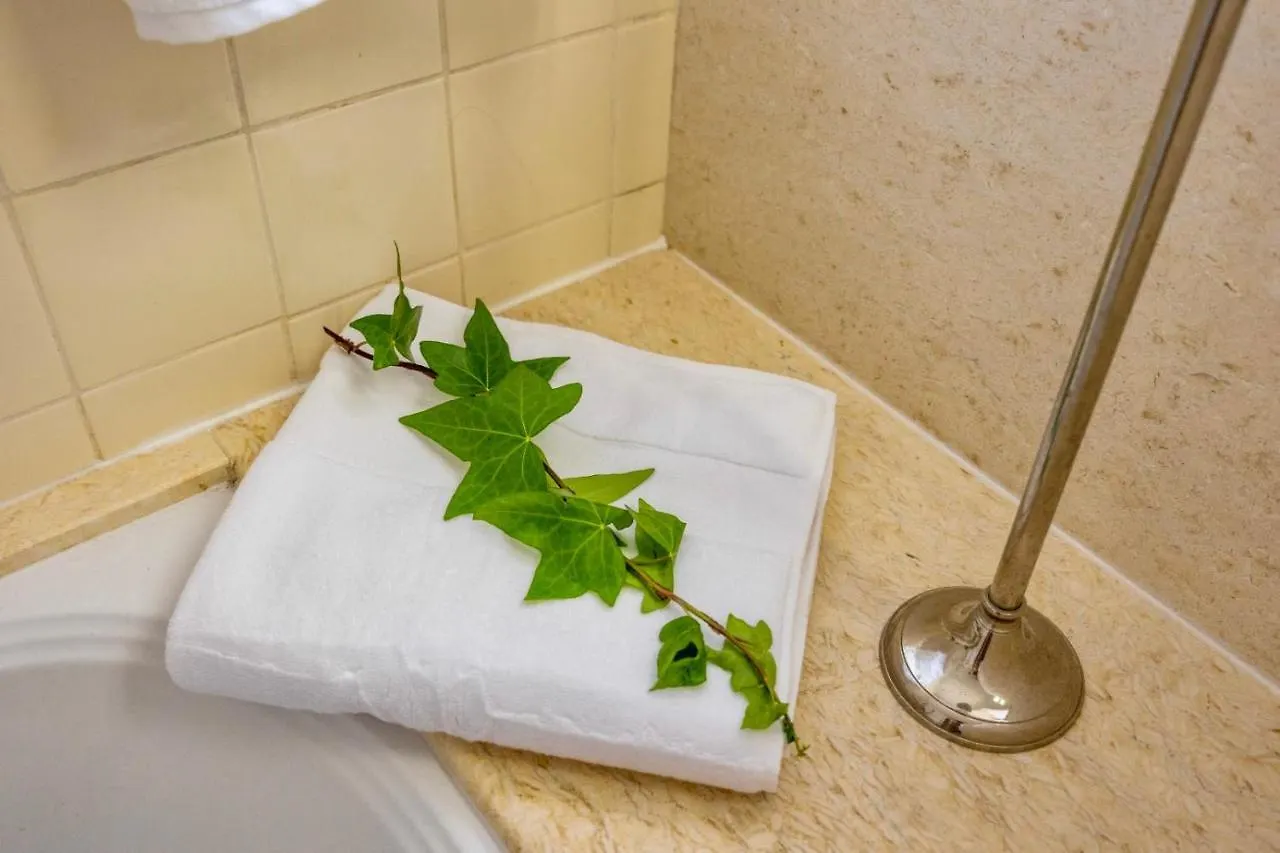 Vila Sol With Pool, Garden & Rooftop Terrace Quarteira Apartment