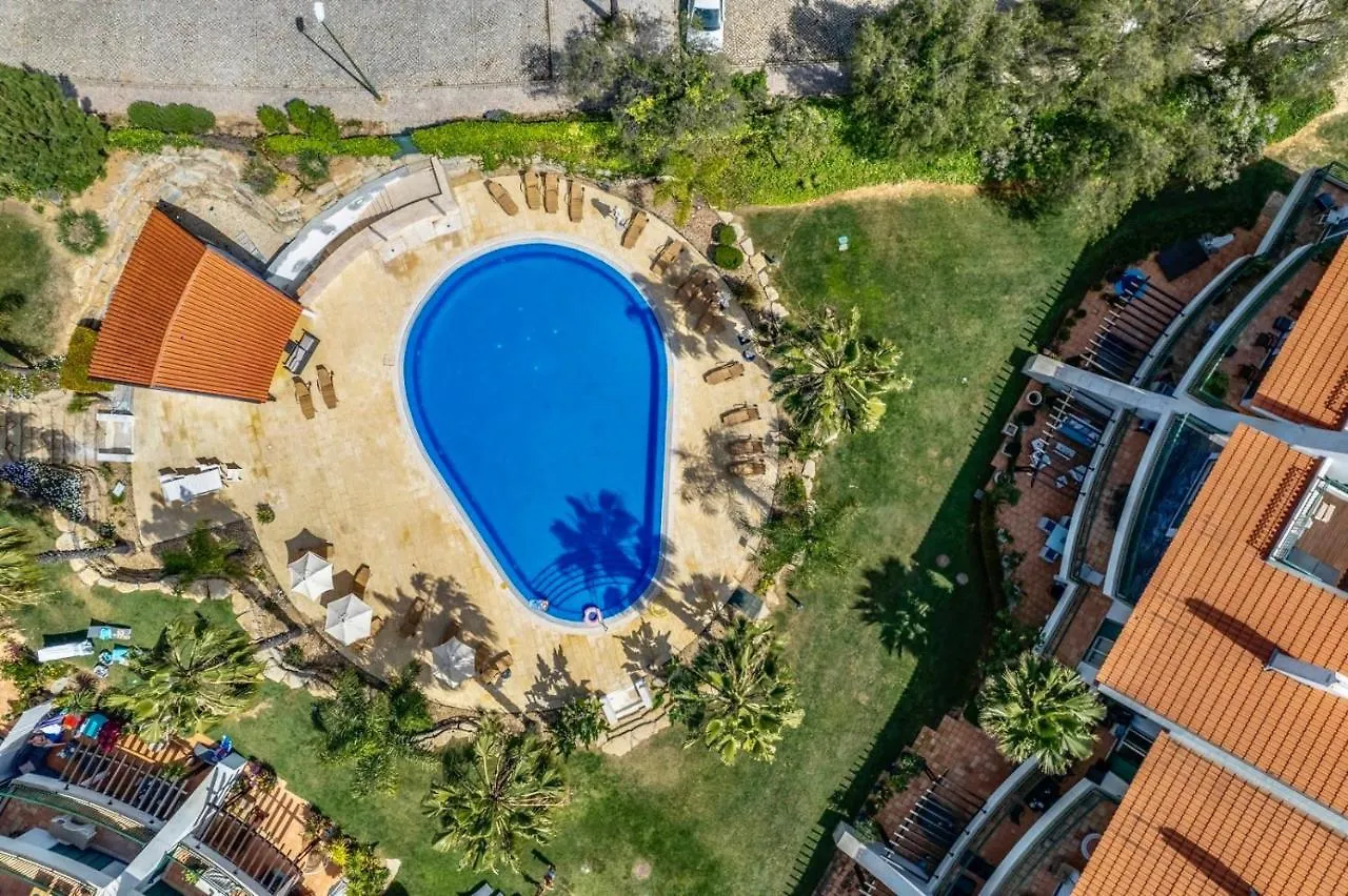 Vila Sol With Pool, Garden & Rooftop Terrace Quarteira 0*,  Portugal