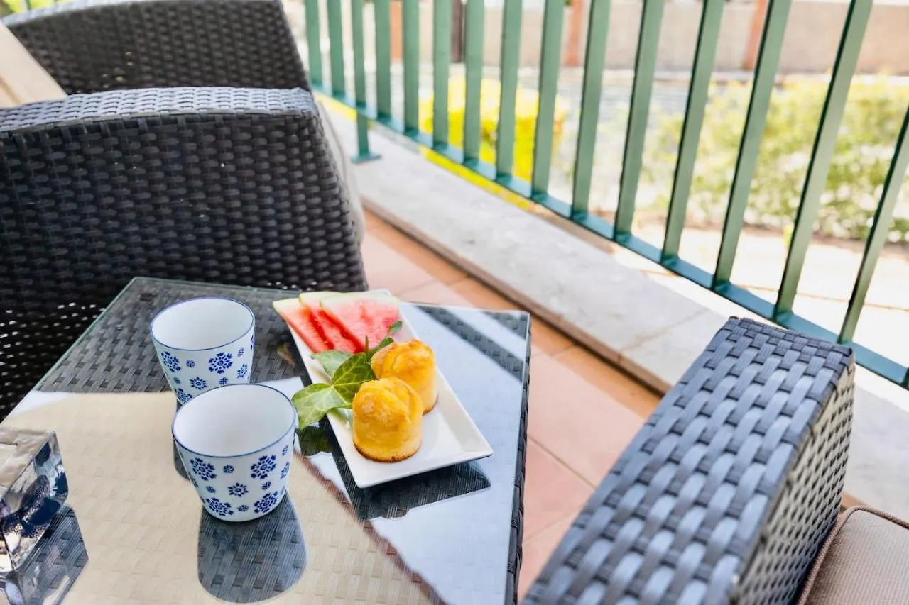 Vila Sol With Pool, Garden & Rooftop Terrace Quarteira