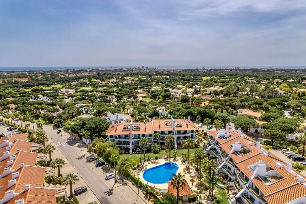 Apartment Vila Sol With Pool, Garden & Rooftop Terrace Quarteira